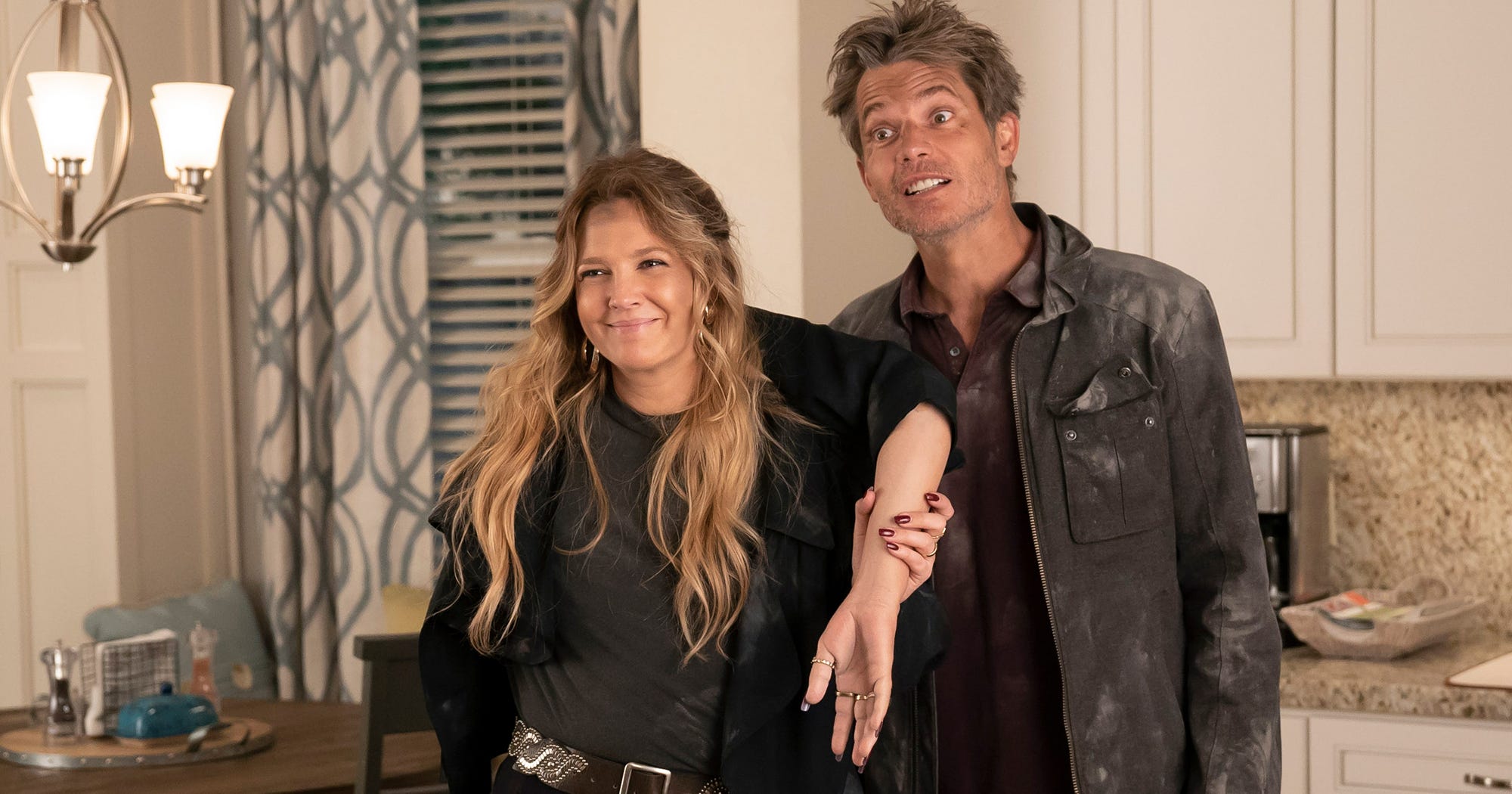 Santa Clarita Diet Finale End Explained Joel Possessed