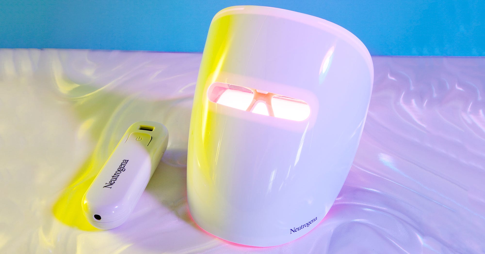 Neutrogena LED Face Mask Road Test Acne
