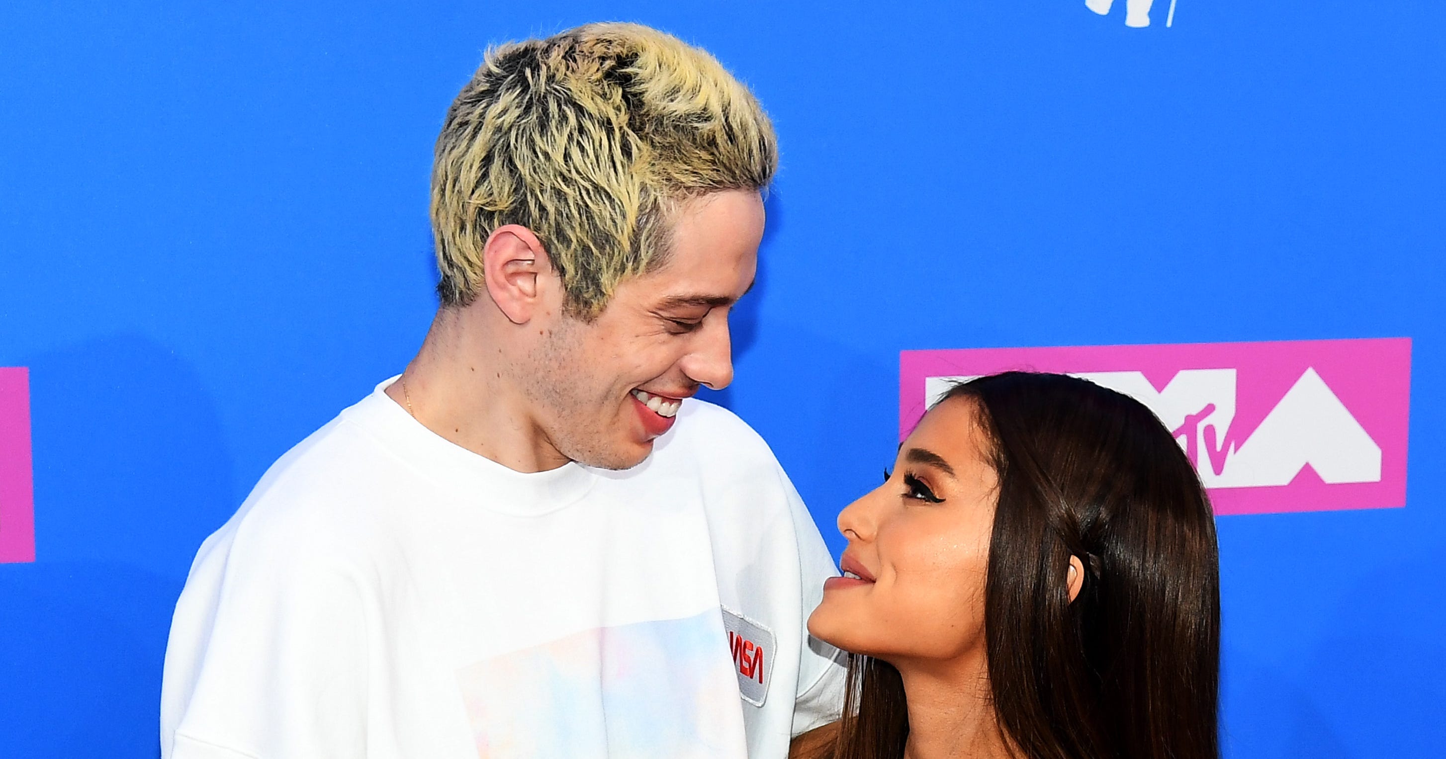 Why Did Ariana Grande & Pete Davidson Break Up, Reasons