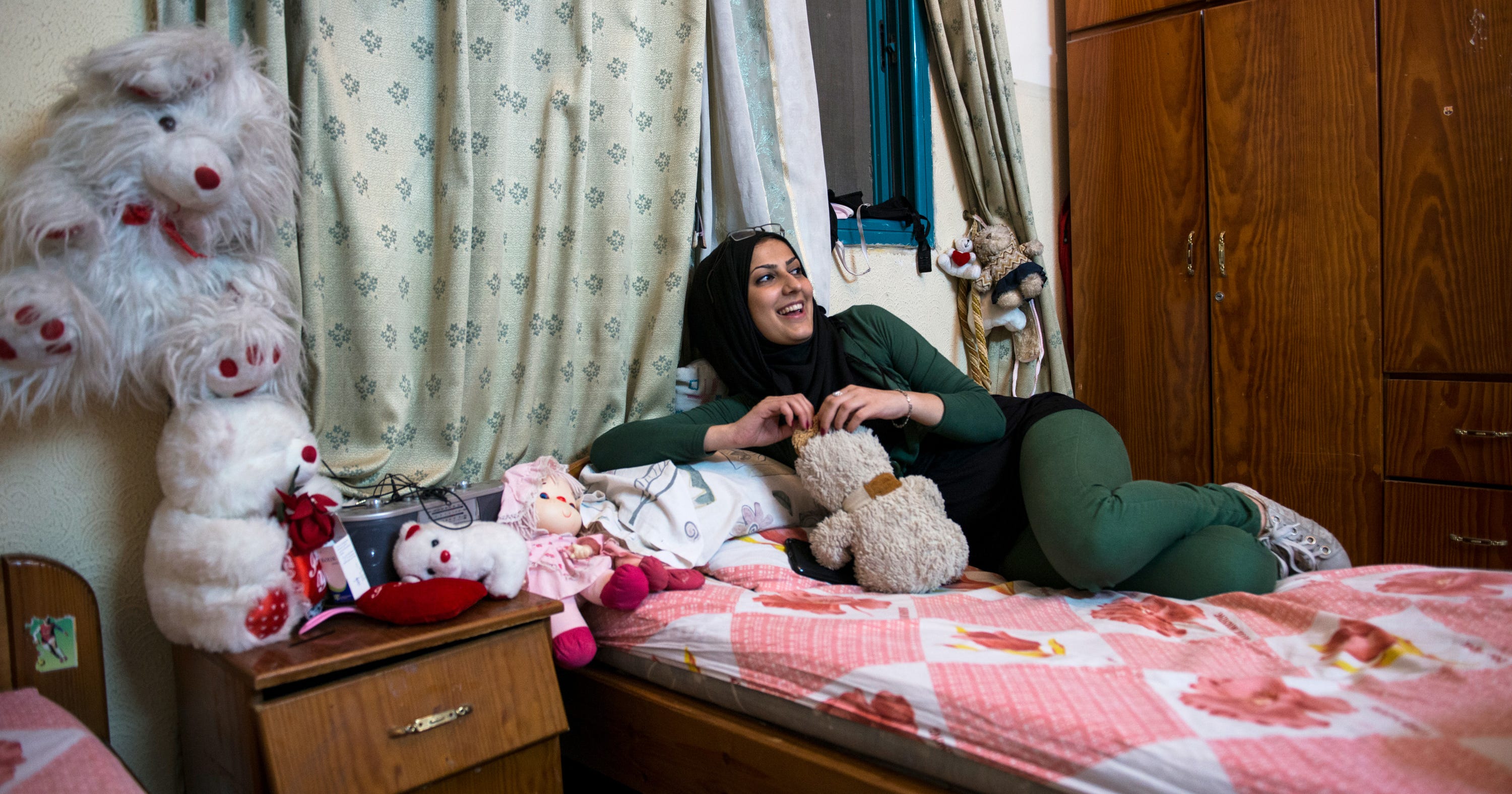 Photos Young Women Growing Up In Gaza