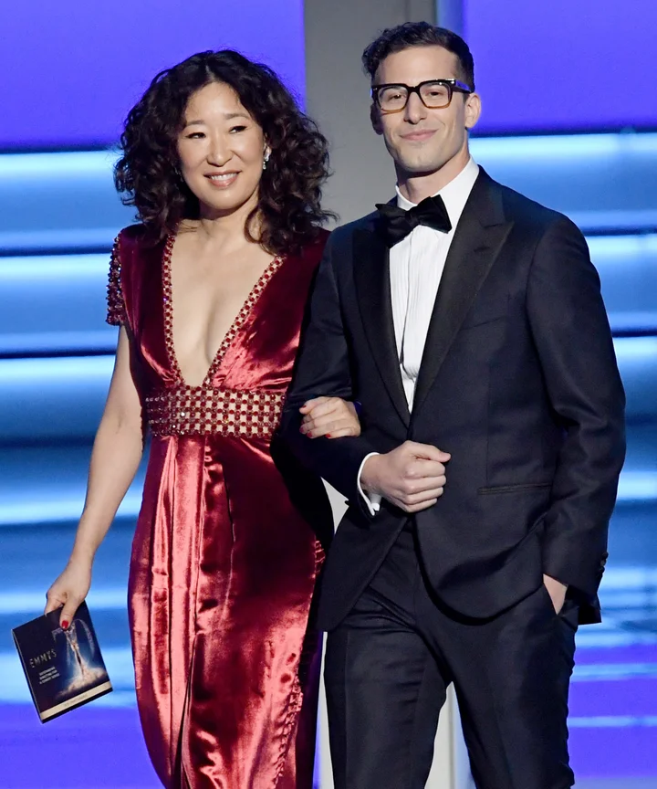 sandra oh golden globes red dress Sandra Oh Red One-shoulder Sparkly Evening Dress 2019 SAG Awards