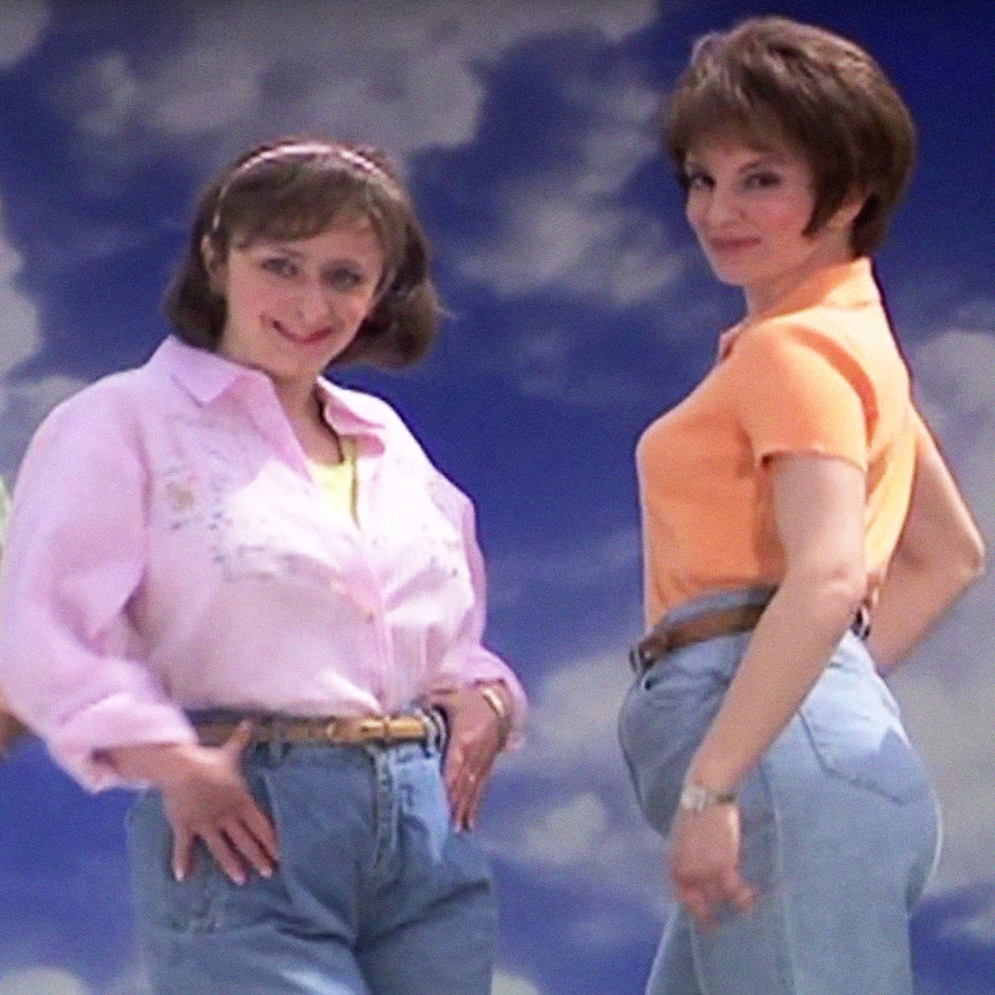 Are mom jeans ugly? - GirlsAskGuys