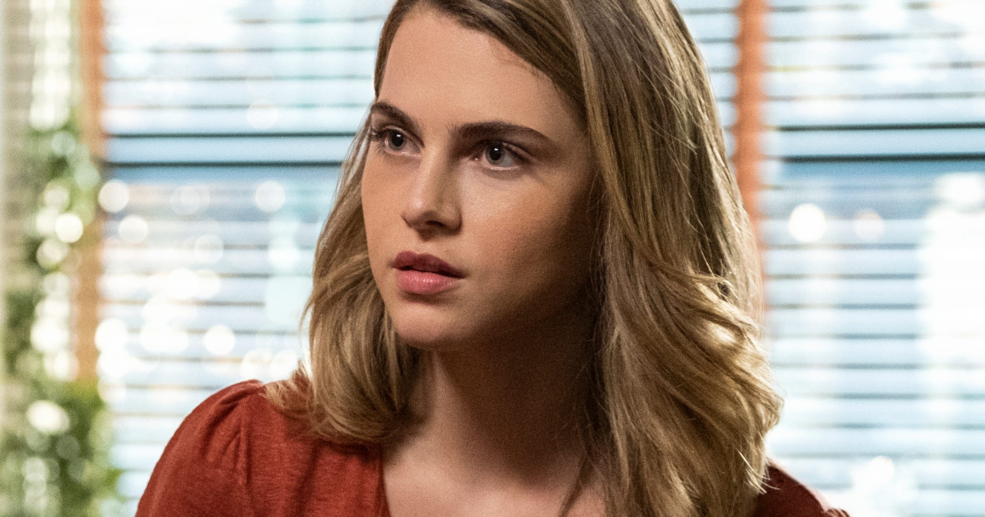 Films Et Séries Tv Avec Anne Winters Behind The Scenes Of Chloe Abortion In 13 Reasons Why