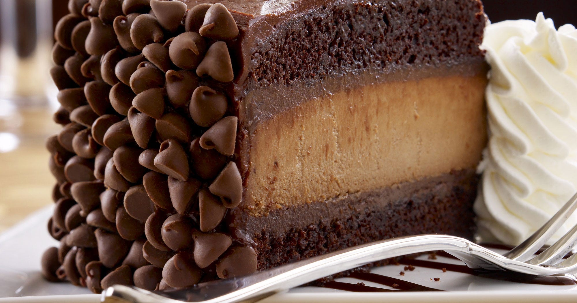 Cheesecake Factory Offering Free Cake Slices Delivery
