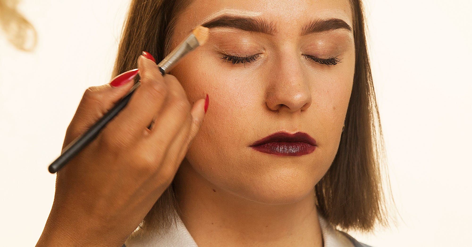 Contouring Eyebrows Tutorial Video