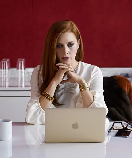 amy adams nocturnal animals green dress Nocturnal Animals