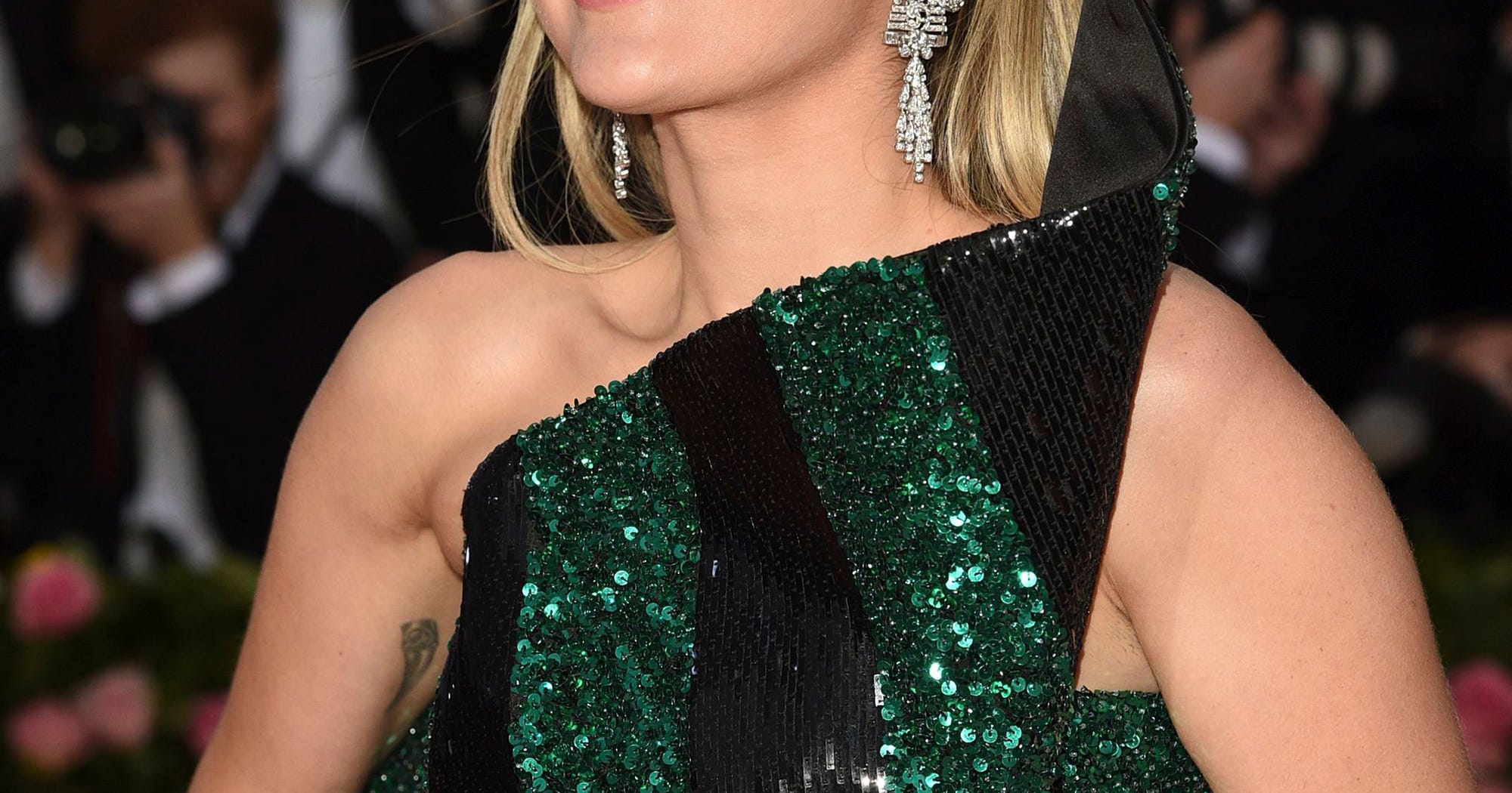 Black Mirror Cast Adds Miley Cyrus & Celebs To Season 5