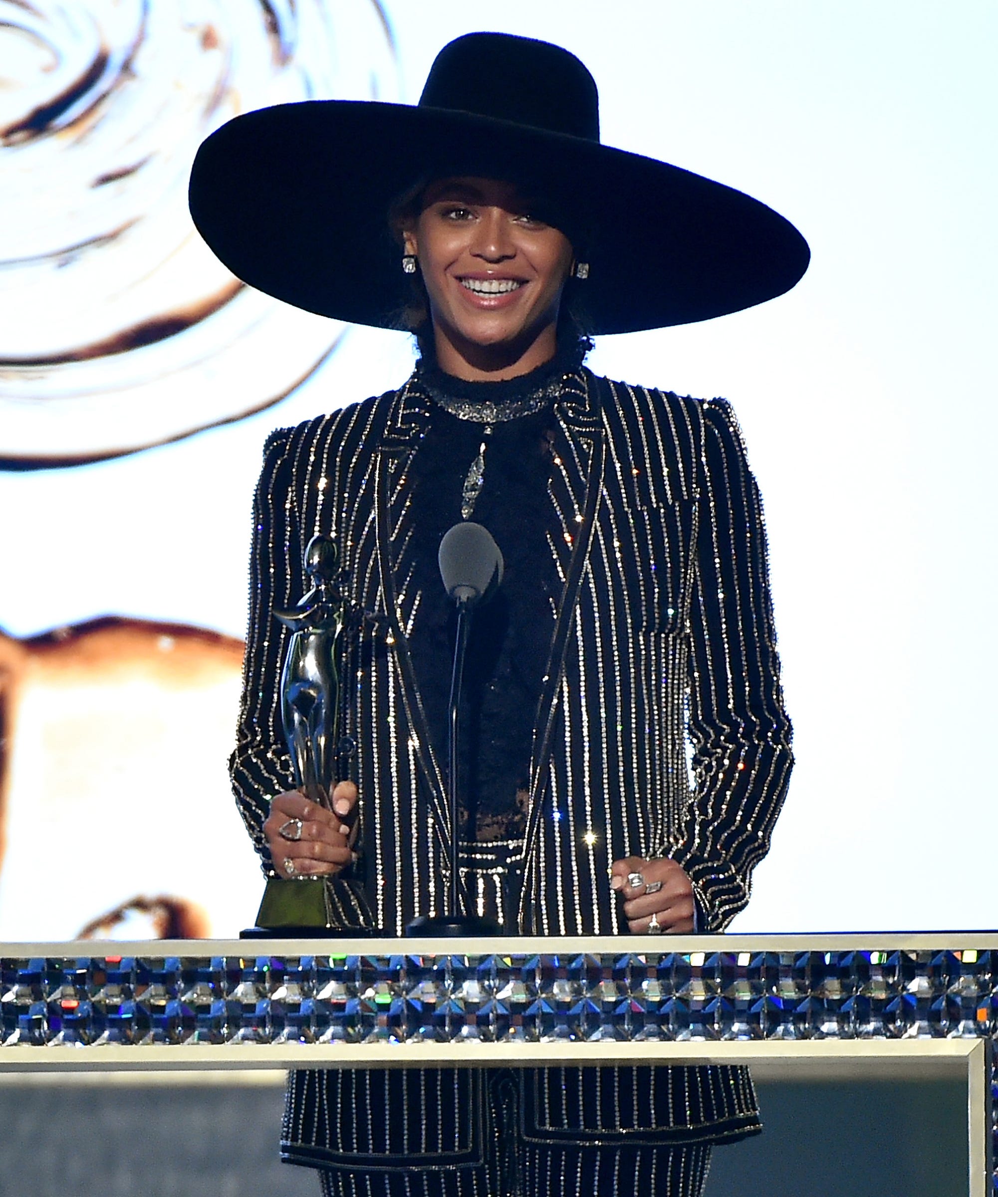 beyonce prom dress uncle johnny GLAAD Honoree Beyonc Pays Tribute to Godmother Uncle Jonny On Highly  Anticipated 'Renaissance', Says Album Creates A Place Without Judgment