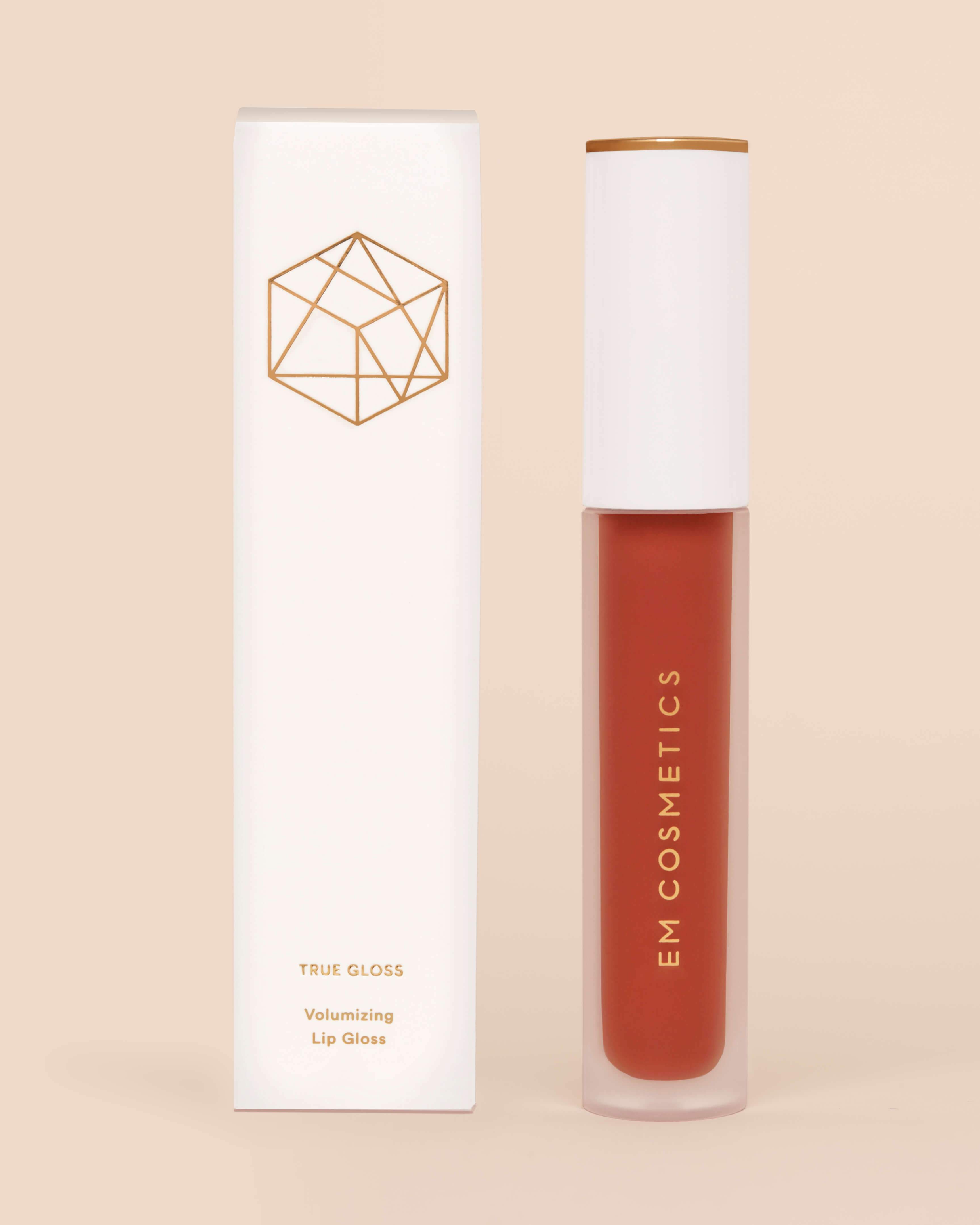 This New Lip Gloss Upgrades Your Favorite 90s Trend