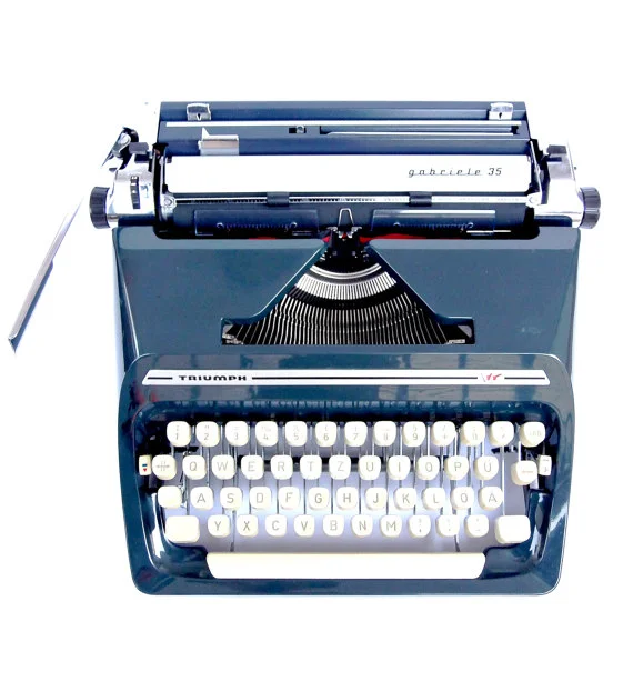 Triumph + DISCOUNT / Triumph Gabriele 35 typewriter machine