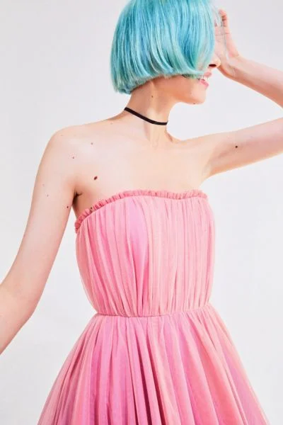 betsey johnson uo exclusive prom queen strapless chiffon midi dress Betsey Johnson + UO Exclusive Prom Queen Strapless Chiffon Midi Dress