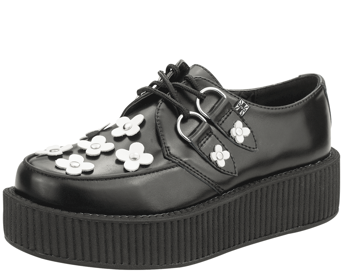 How To Wear Flirty Spring Dresses