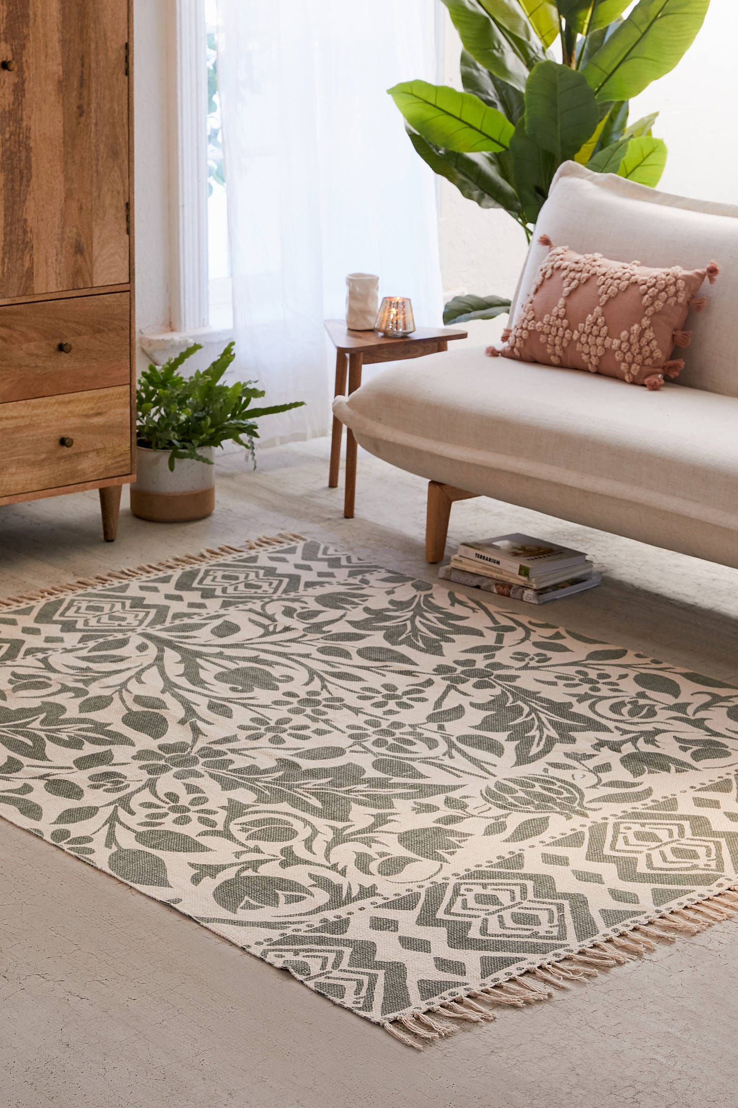 Urban Outfitters + Ezra Printed Rug (5×7)